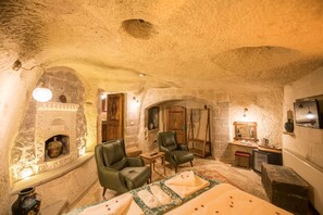 Standard Cave Room | 1 bedroom, premium bedding, in-room safe, desk - Charming Cave Hotel (Nevsehir)