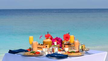 3 ristoranti, aperti a pranzo e a cena, cucina internazionale