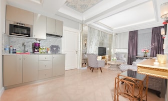 Condo superluxo, 1 quarto, para fumantes, vista para o mar | Frigobar, cofres nos quartos, escrivaninha, quartos à prova de som