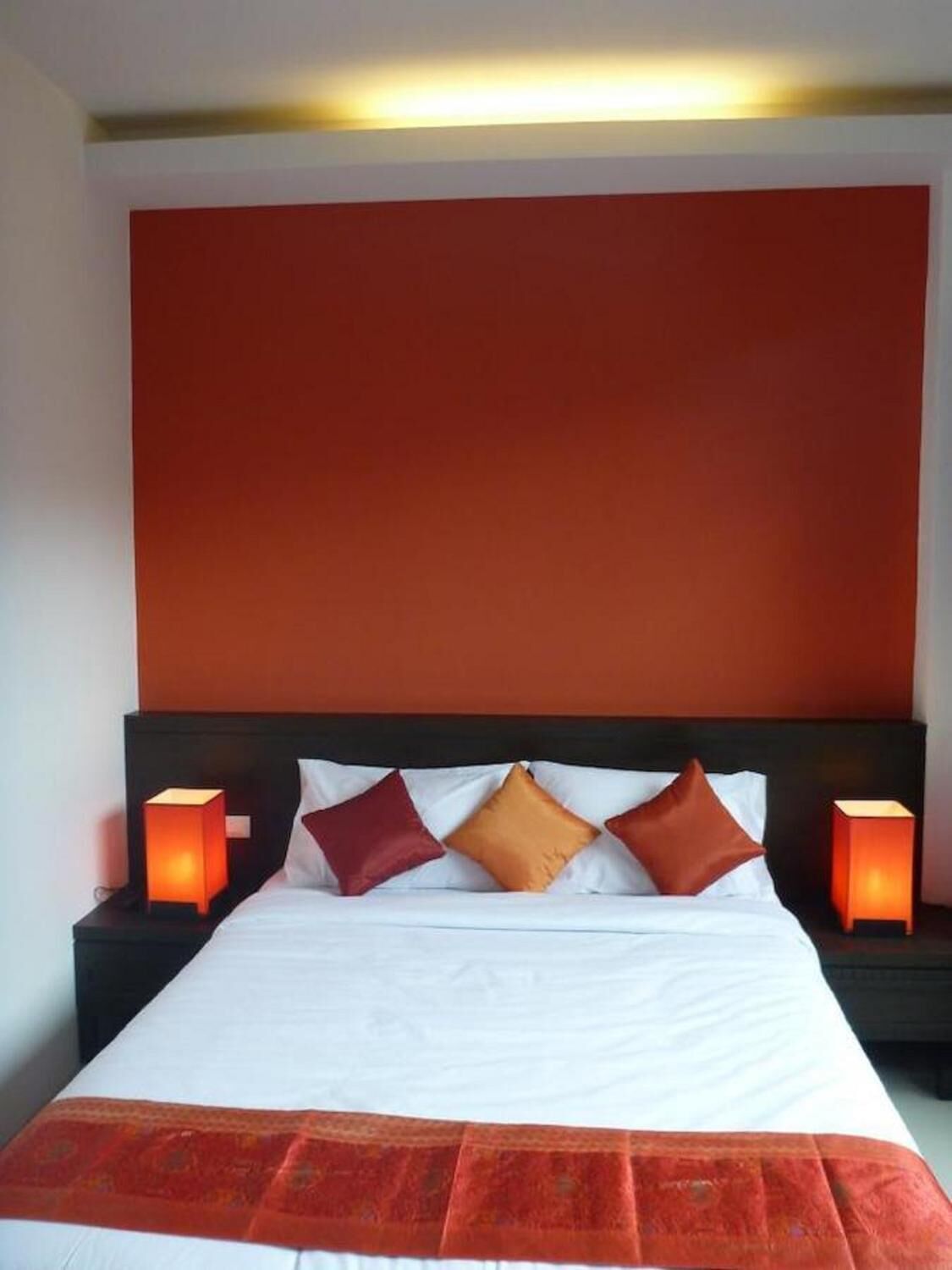 in-room safe, desk, blackout curtains, free wifi