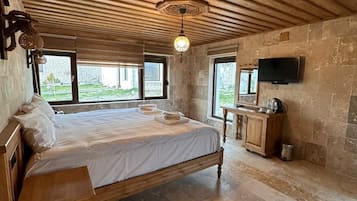 標準客房 | 高級寢具、迷你吧、房內夾萬、書桌