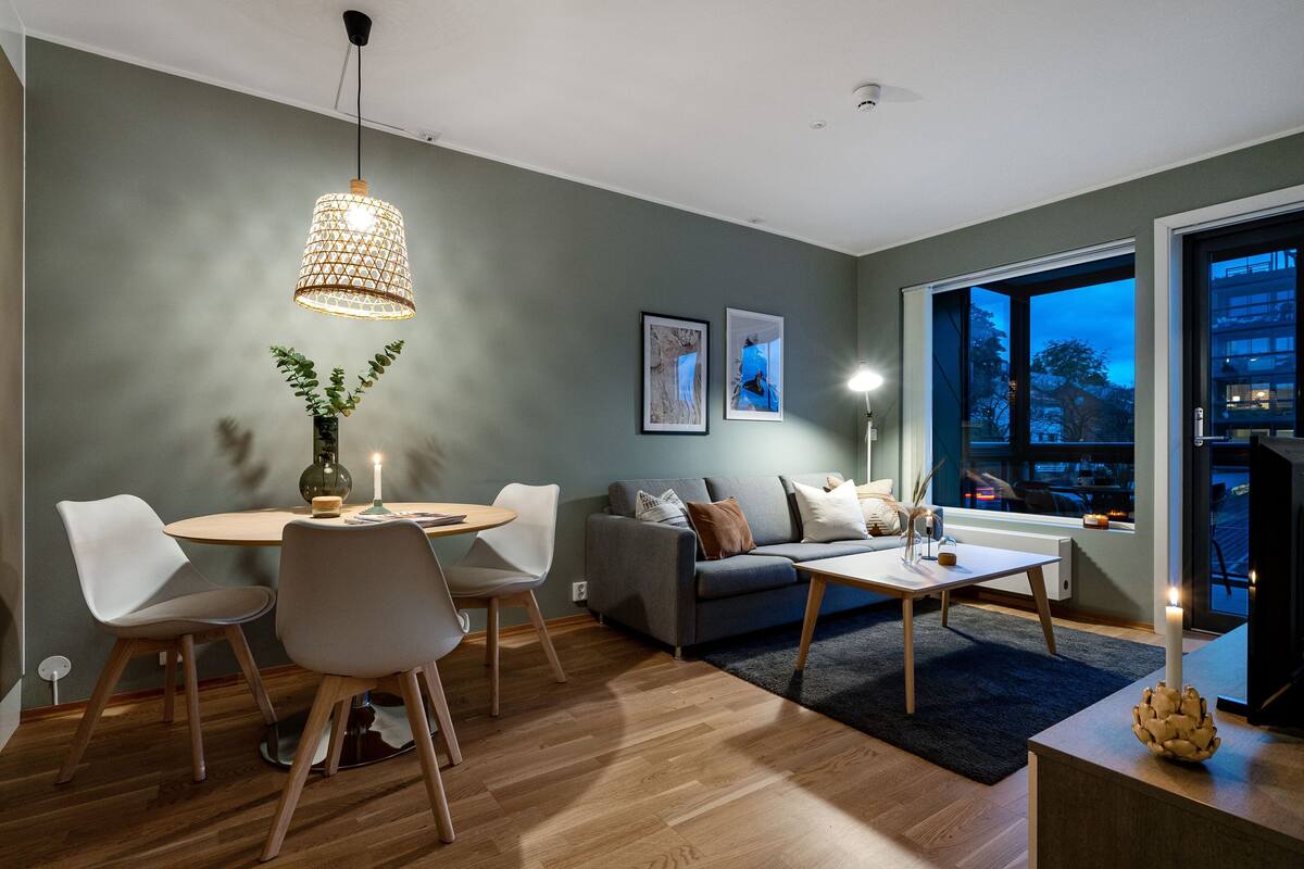Two Bedroom Apartment with Balcony (3 ppl.) | Spiseområde på rommet