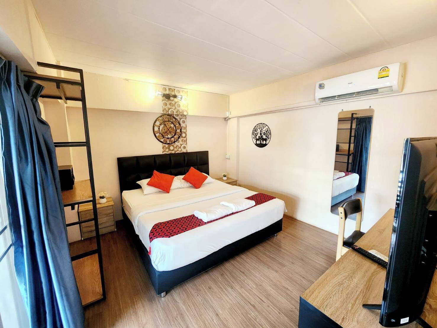 Deluxe Room | Soundproofing, free WiFi, bed sheets