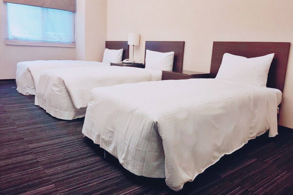 Superior Triple Room | Blackout drapes, WiFi (free), bed sheets