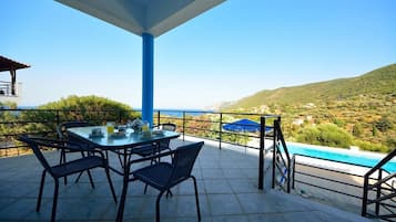 Vila, 2 kamar tidur (Blue) | Teras/patio