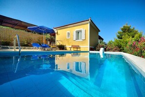 Villa, 1 Bedroom (Yellow) - Mouzakis Villas (Samos)