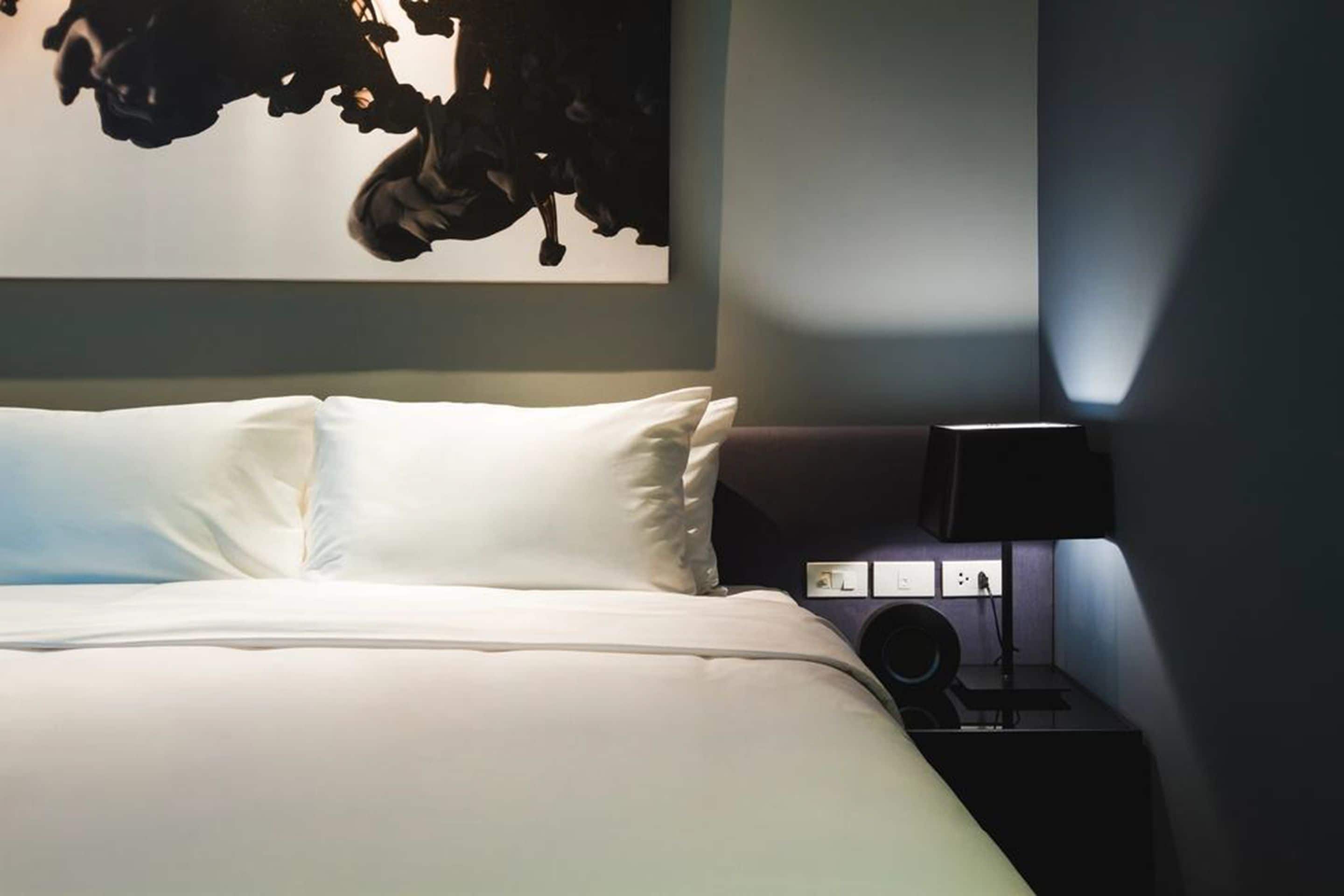 z-room | minibar, in-room safe, blackout curtains, soundproofing