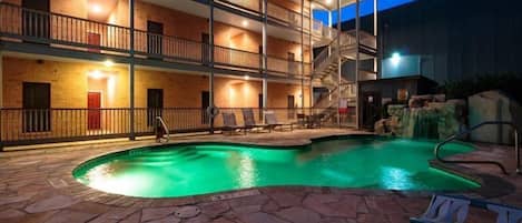 Kondominium, 3 kamar tidur | Kolam renang outdoor