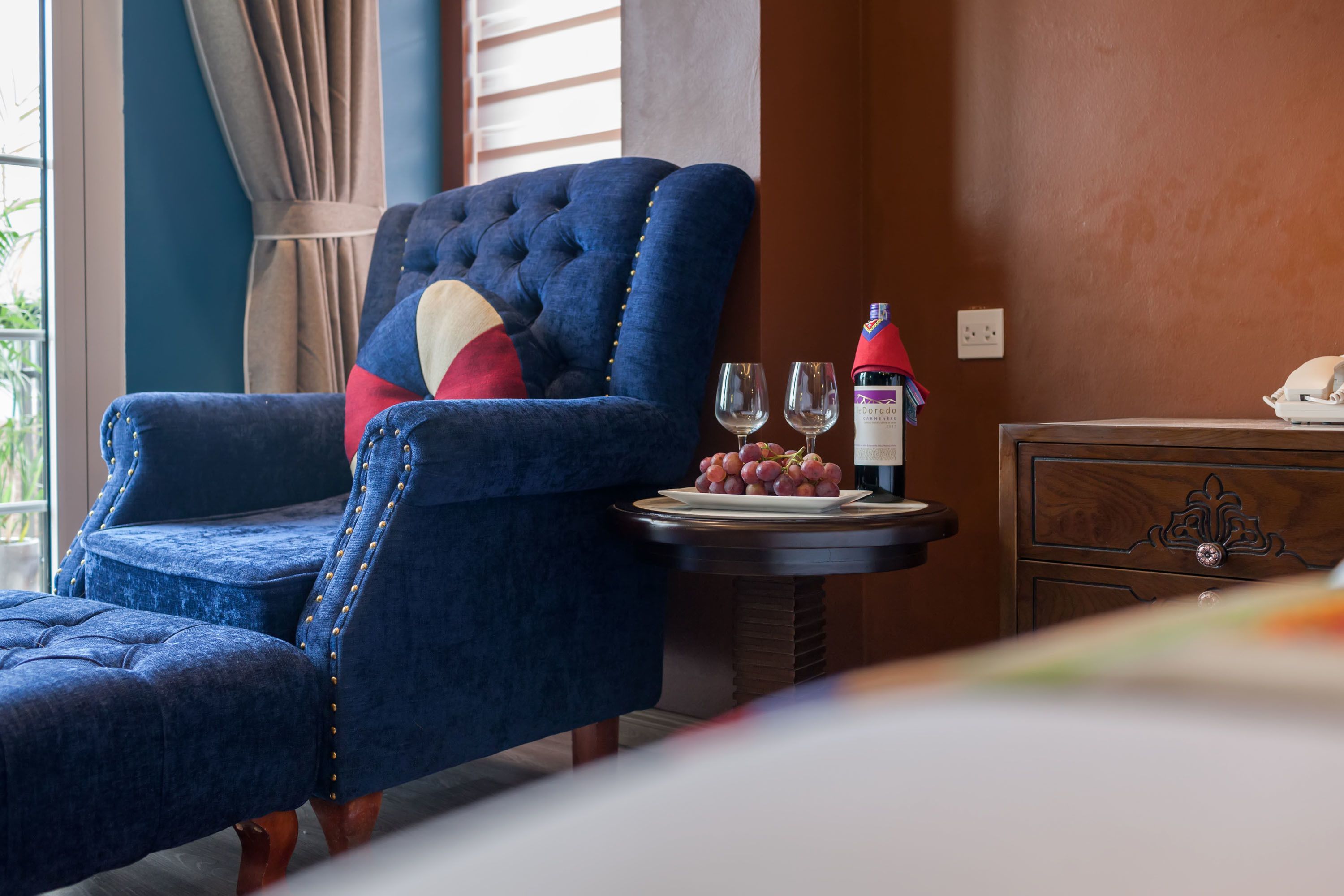 minibar, in-room safe, individually decorated, individually furnished