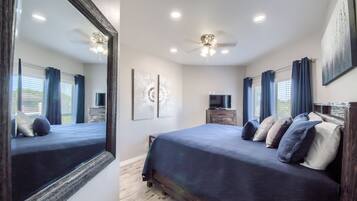 Condo, 2 Bedrooms | 2 bedrooms, iron/ironing board, free WiFi