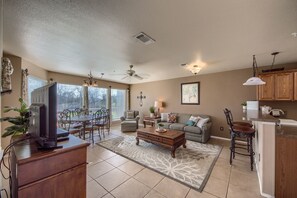 Condo, 4 Bedrooms | Private kitchen | Fridge, microwave, oven, coffee/tea maker - Chateau On The River Ww D301302 4 Bedroom Condo by RedAwning (New Braunfels)