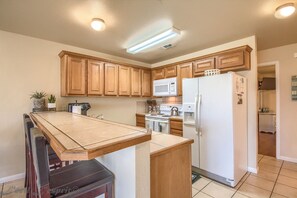 Condo, 2 Bedrooms | Private kitchen