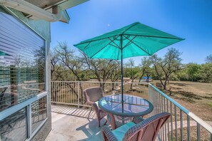 Condo, 2 Bedrooms | Outdoor dining