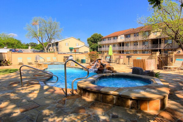 Condo, 2 Bedrooms | Pool