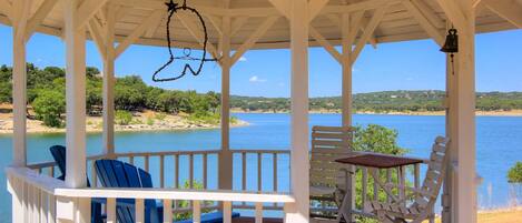 House, 4 Bedrooms | Property grounds