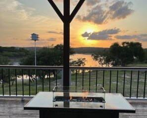 Property grounds - Blue Diamond Retreat by RedAwning (Canyon Lake)