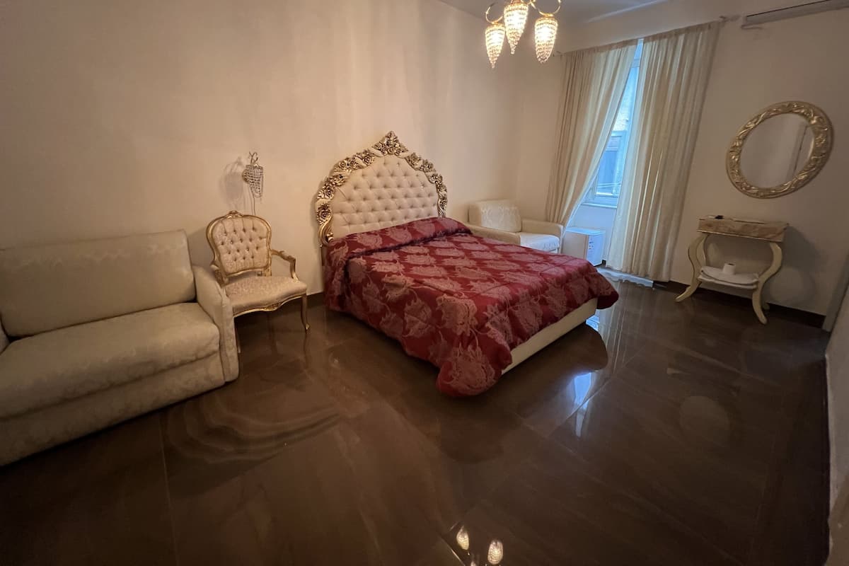 Premium bedding, desk, blackout curtains, soundproofing