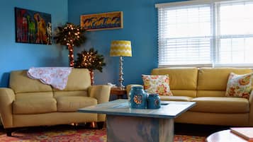 Smart TV, fireplace, video games, DVD player