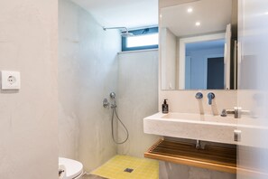 Design Villa, 4 Bedrooms, Private Pool | Bathroom