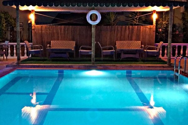 Seasonal outdoor pool