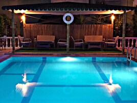 Seasonal outdoor pool