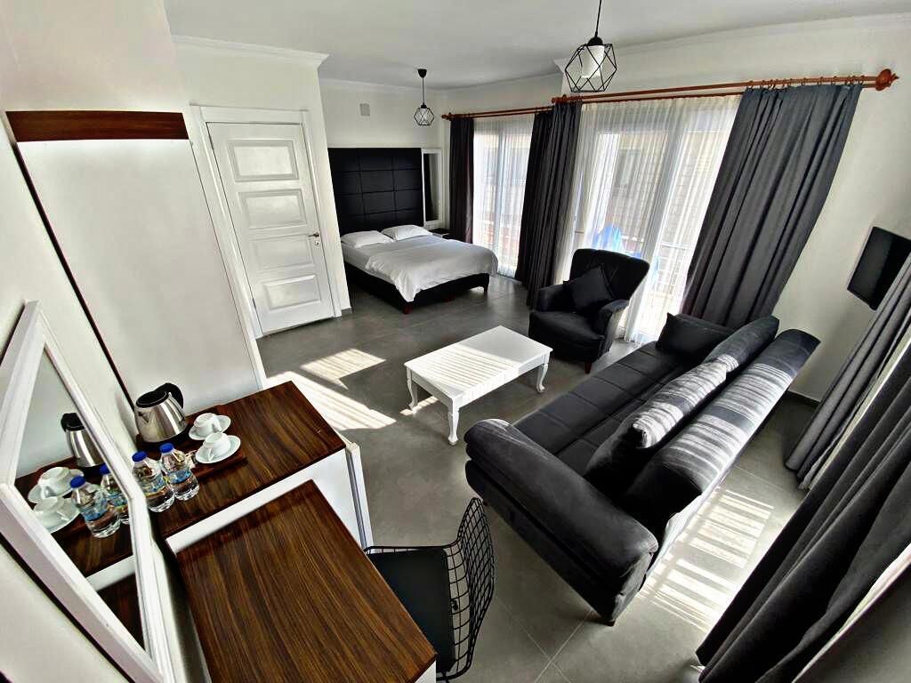 deluxe room | 1 bedroom, desk, soundproofing, iron/ironing board