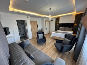 Deluxe Room | Desk, soundproofing, iron/ironing board, free WiFi - Lotus Hotel (Silifke)