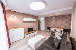 公寓, 1 間臥室, 露台 | 客廳 | 平面電視