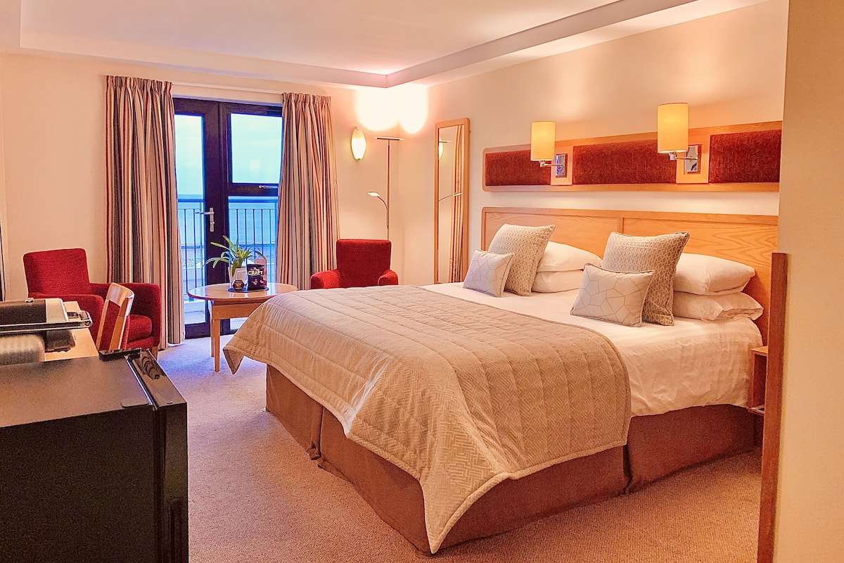 Superior tweepersoonskamer, 1 queensize bed, uitzicht op oceaan | Luxe beddengoed, een strijkplank/strijkijzer, gratis wifi, beddengoed