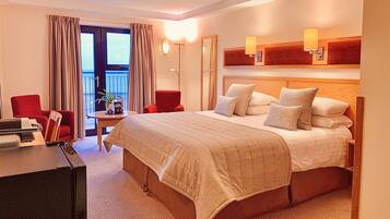 Superior Double Room, 1 Queen Bed, Ocean View | Premium bedding, iron/ironing board, free WiFi, bed sheets