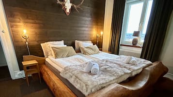 Habitación familiar | Escritorio, cortinas opacas, tabla de planchar con plancha y wifi gratis