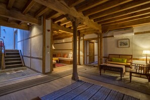Interior detail - Serena Khaplu Palace (Khaplu)