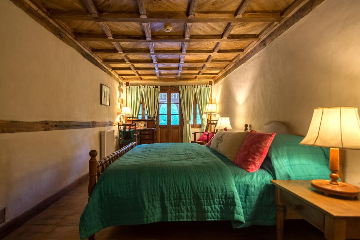 Suite Royale | Minibar, Wi-Fi gratuit, draps fournis