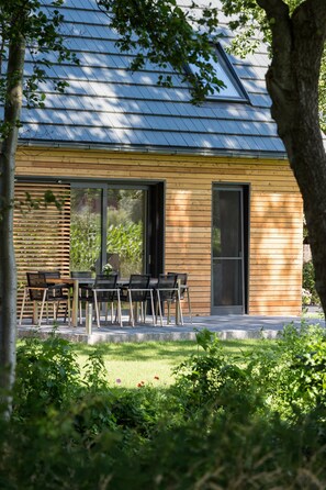 Rumah, 3 kamar tidur | Teras/patio