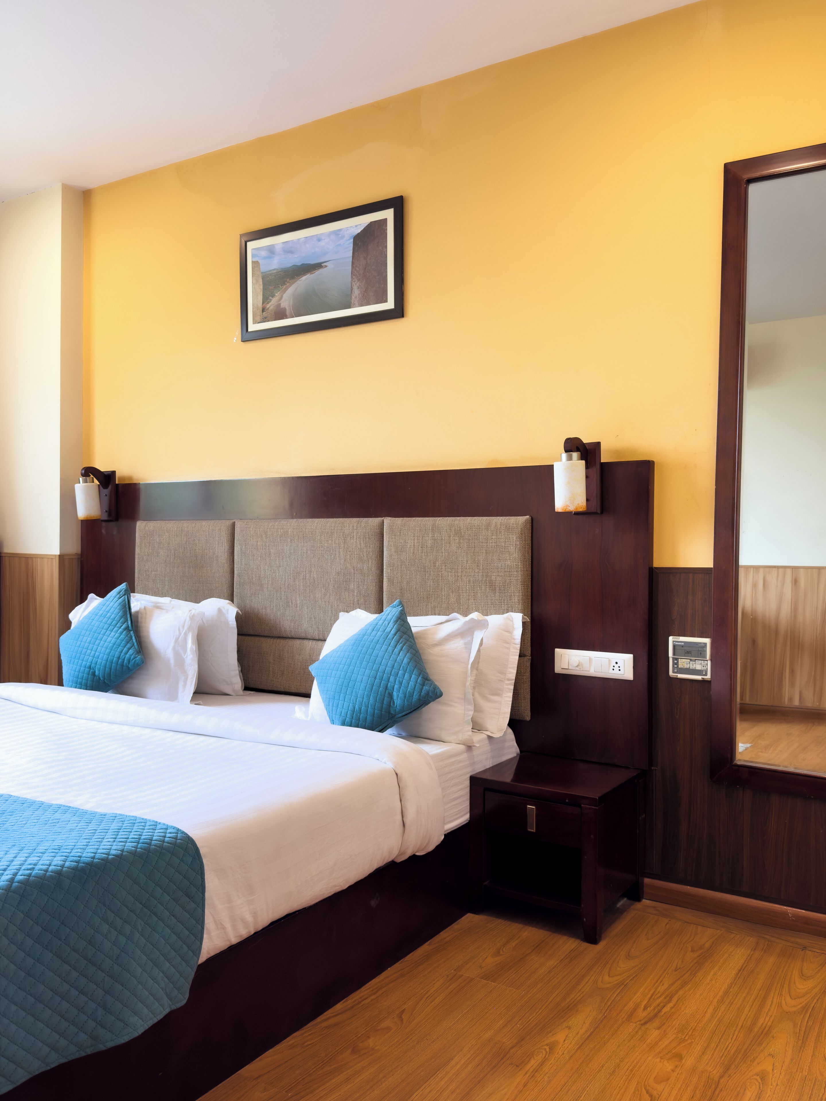 Photo - Hotel Royal Palm - A Budget Hotel in Udaipur