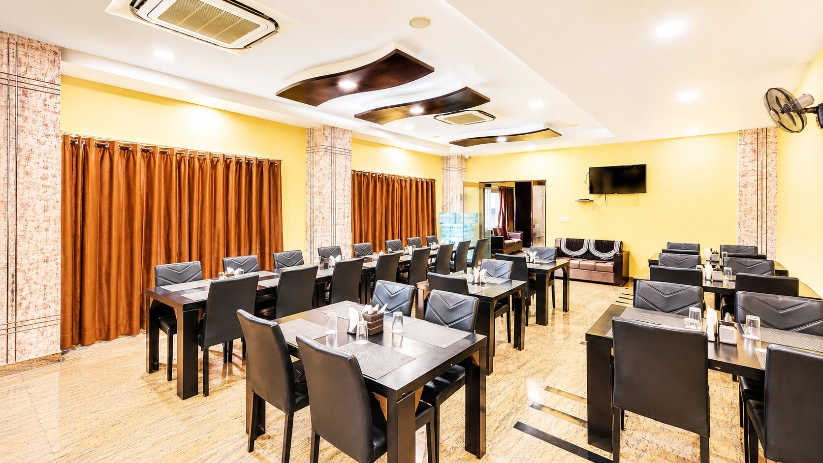 Photo - Hotel Royal Palm - A Budget Hotel in Udaipur
