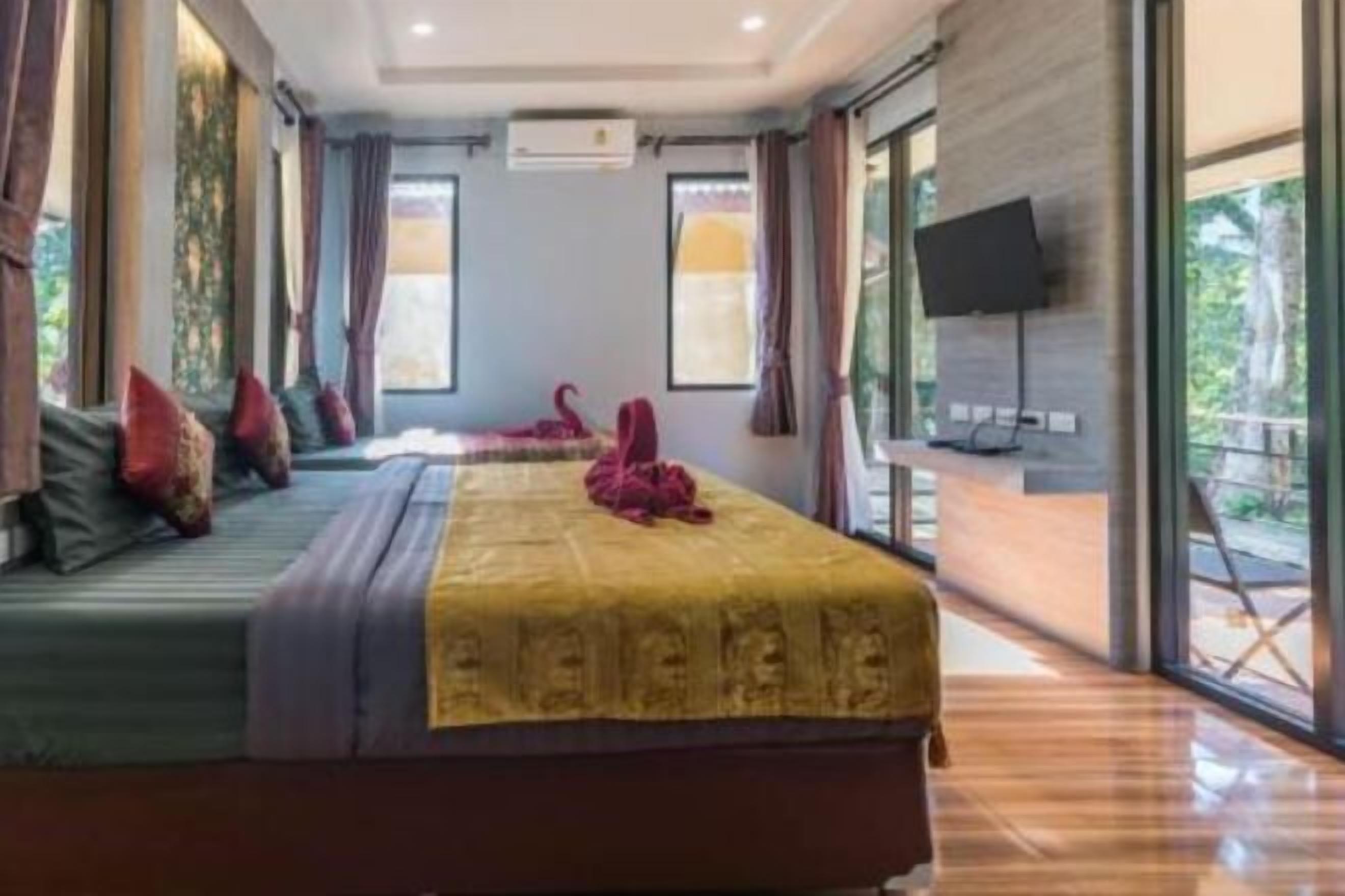 Skrivebord, wi-fi (inkludert) og sengetøy