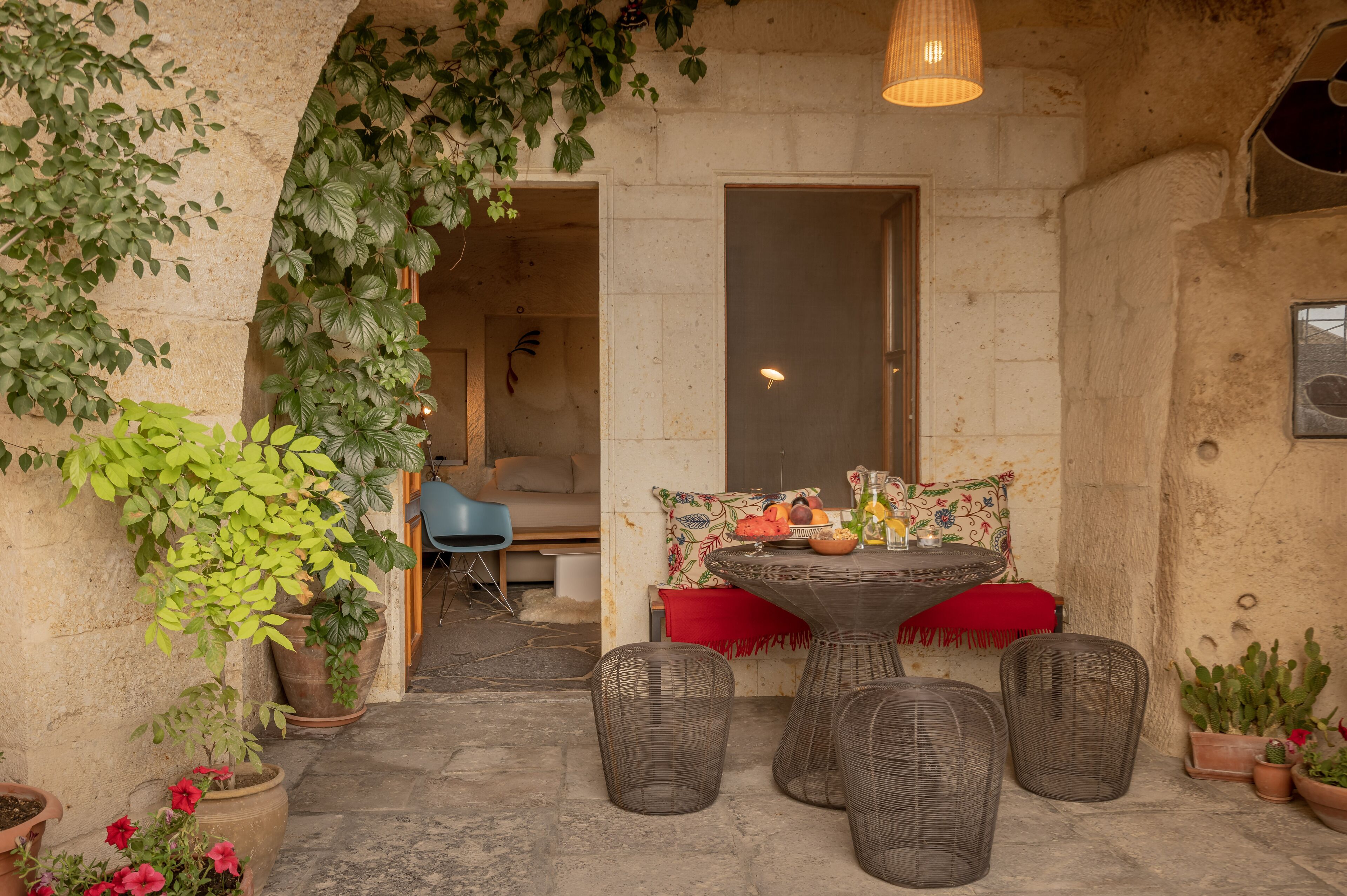 double cave room | living area