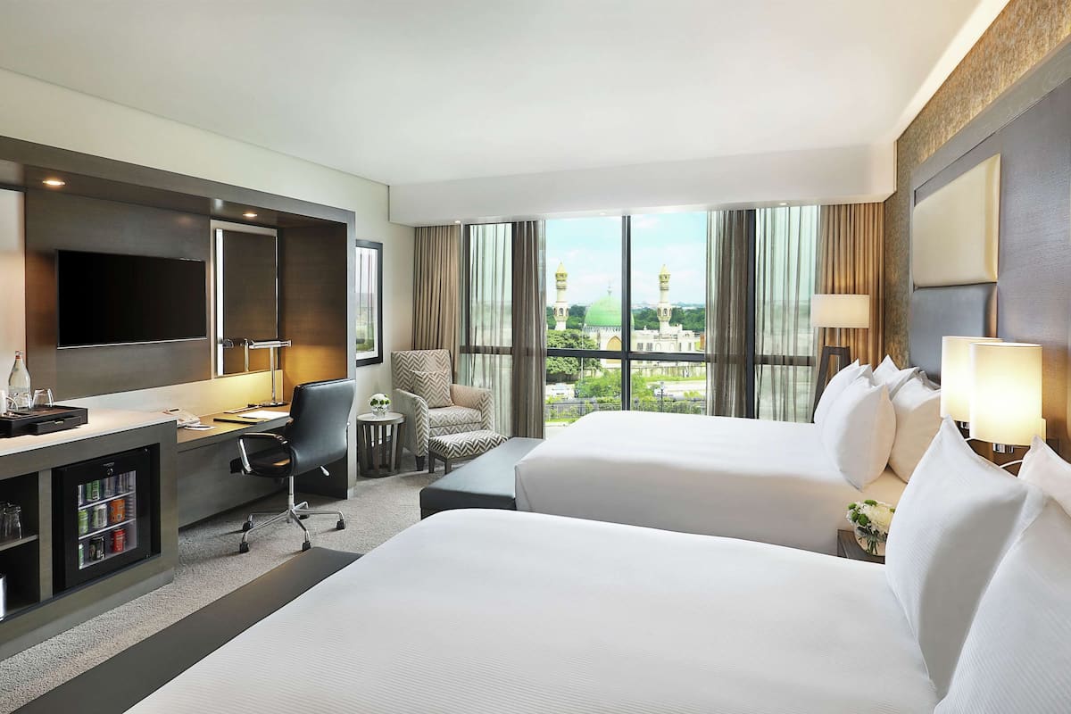 hypo-allergenic bedding, minibar, in-room safe, blackout curtains