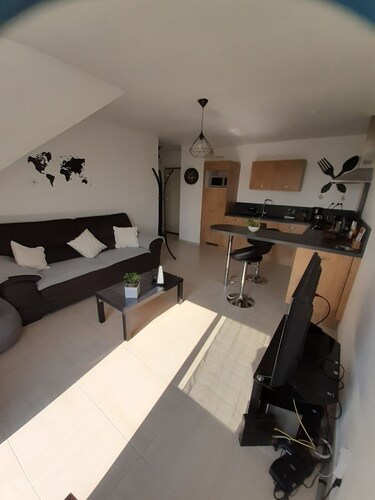 Apart. F2 in Caen completely renovated with garage and WIFI.