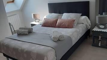 1 chambre, fer et planche à repasser, Wi-Fi, draps fournis