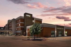 Exterior - Home2 Suites by Hilton Dallas DeSoto (DeSoto)