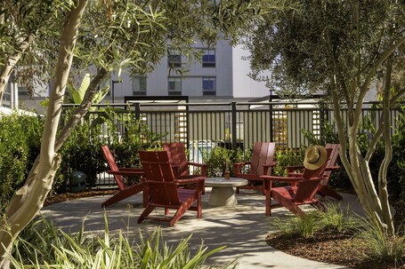 Homewood Suites by Hilton Long Beach Airport – Affordable hotel in Long Beach