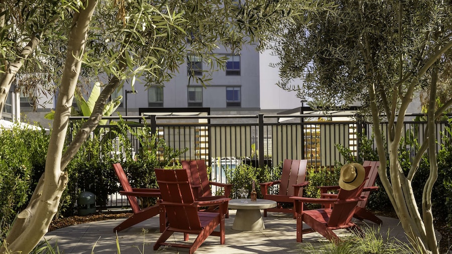 Homewood Suites by Hilton Long Beach Airport