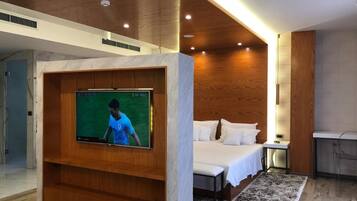 Minibar, in-room safe, desk, soundproofing