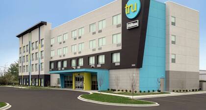 Tru by Hilton Louisville East