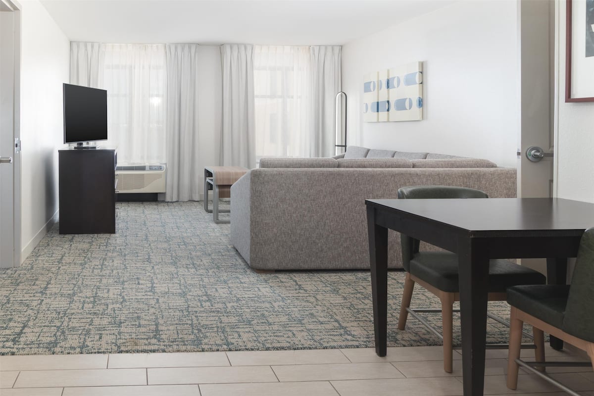 Suite, 2 Queen Beds, Accessible (Mobility & Hearing, Roll-In Shower) | Living area | Flat-screen TV