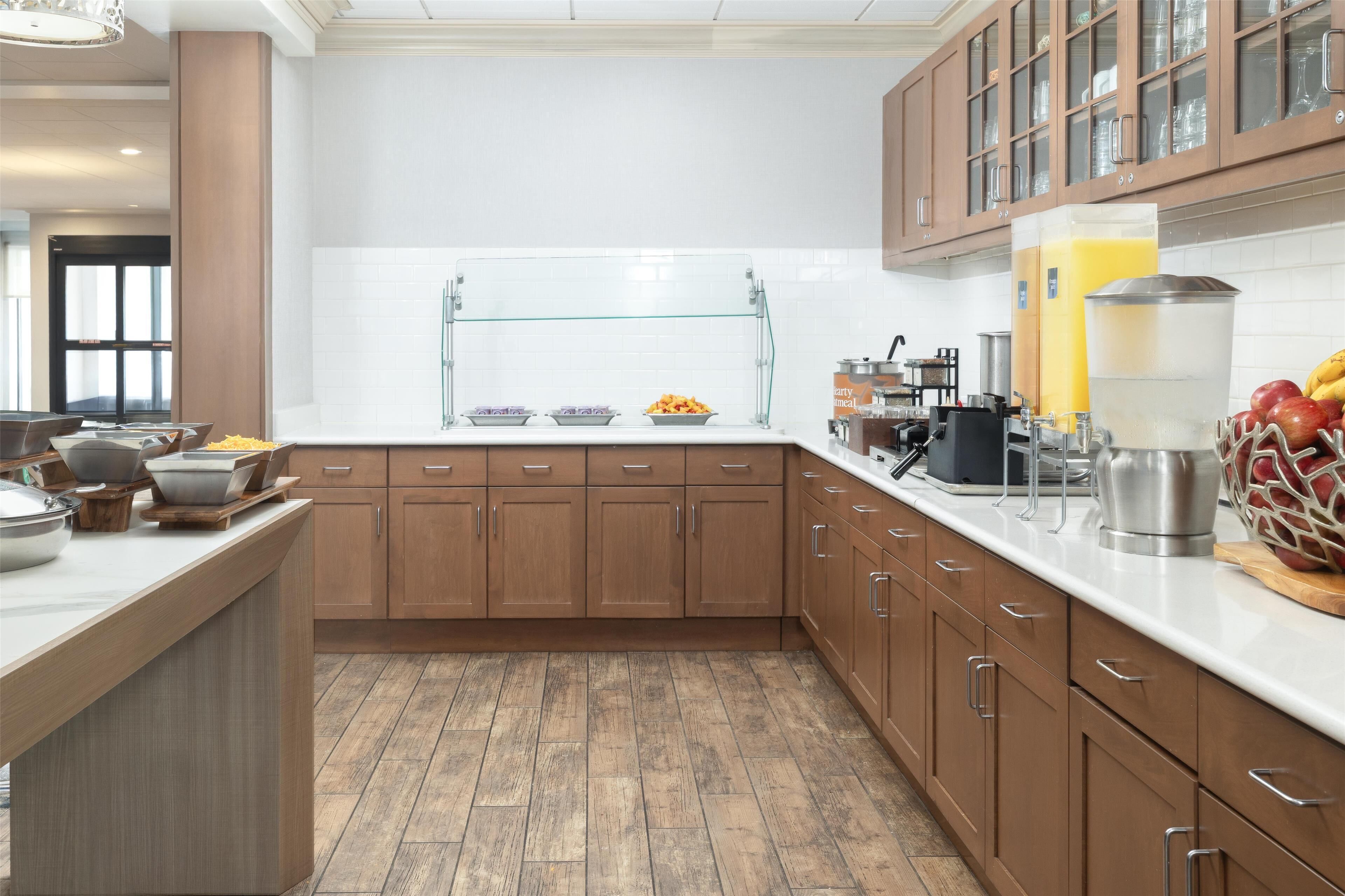 free daily self-service breakfast