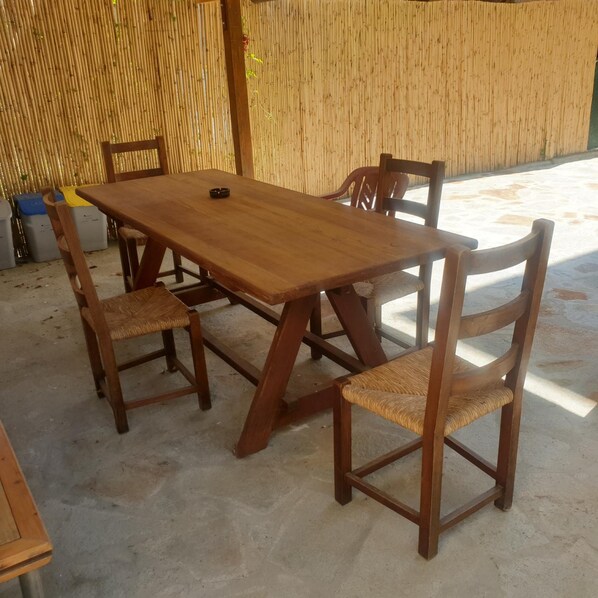 Outdoor dining - B&B I Fiori (San Giustino)