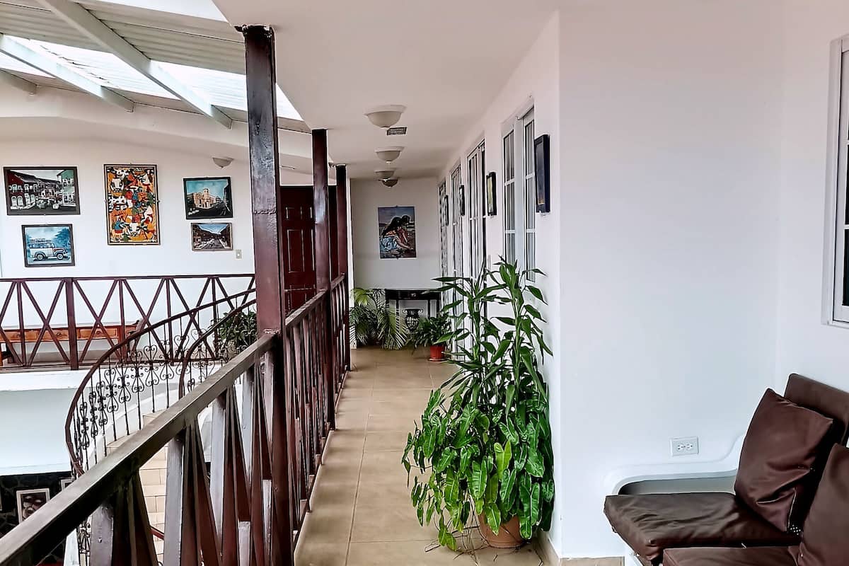 ห้องพาโนรามิกดับเบิลหรือทวิน, ระเบียง, วิวสวนหย่อม | เครื่องนอนระดับพรีเมียม, Wi-Fi ฟรี, ห้องพักตกแต่งอย่างมีเอกลักษณ์